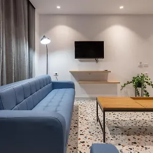 & Pool - 365 Apartment