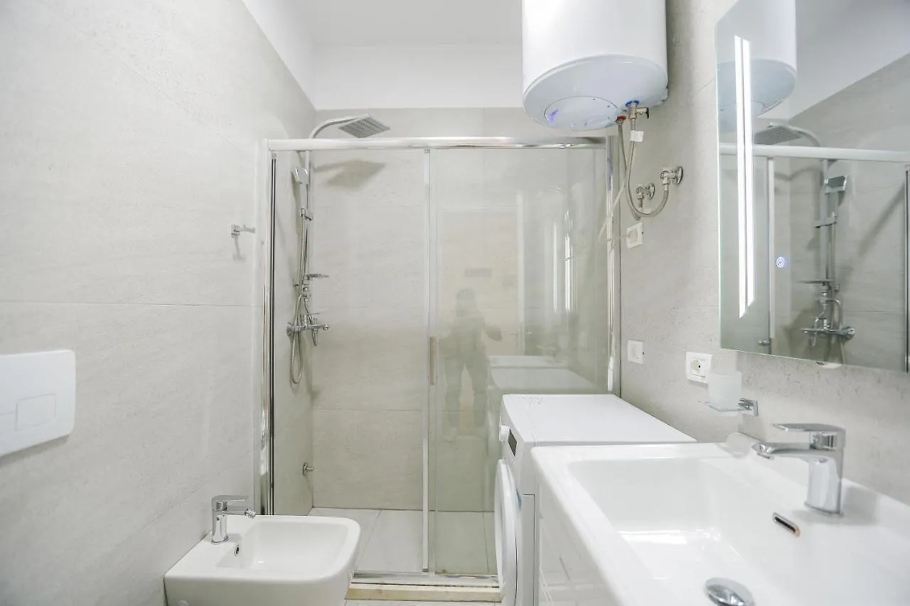 Miku Apartment-Sophisticated 2Bd Apartment At Taiwan Tirana
